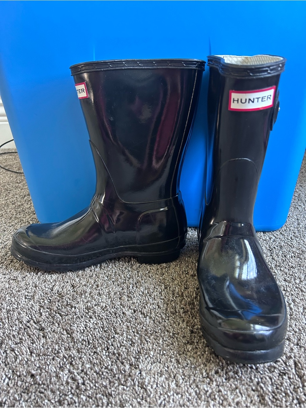 Hunter Glossy Short Black Mid-Calf Rain Boots Size 6